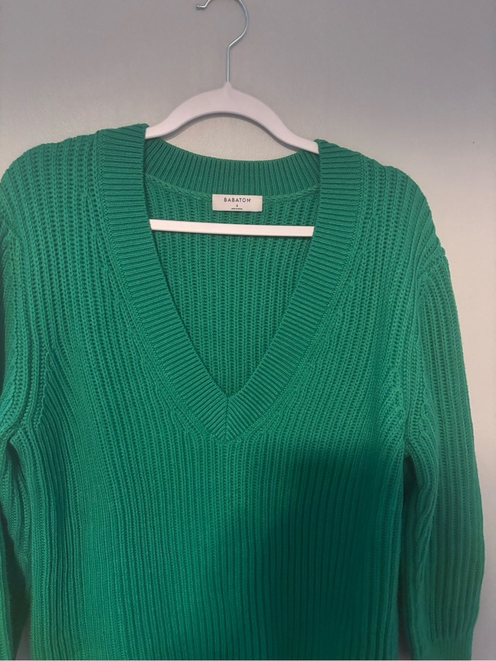 Aritzia Babaton Roger Sweater Gloss Green Small Relaxed Fit V Neck - Picture 5 of 10